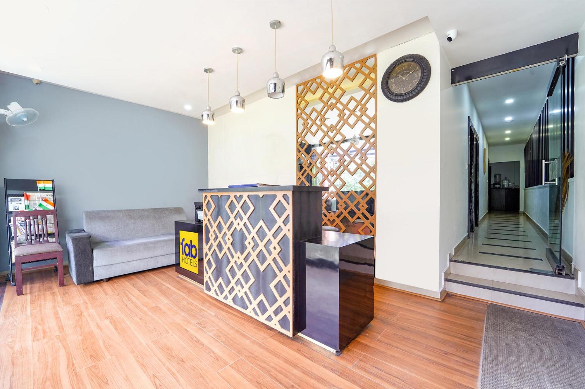 Fabhotel Qube - 800M From Ernakulam Junction South Railway Station Kochi Extérieur photo