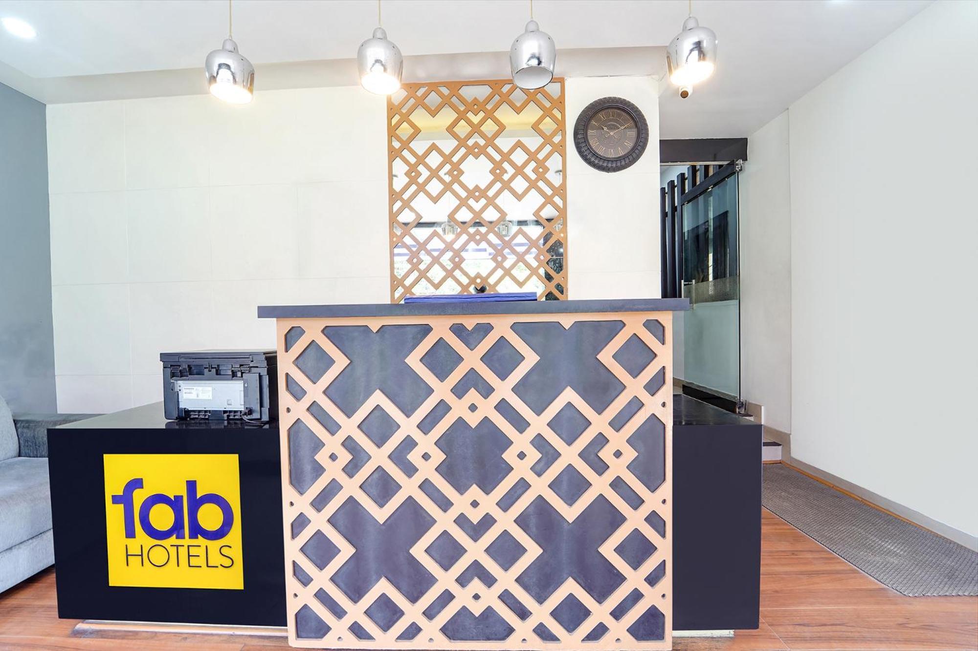 Fabhotel Qube - 800M From Ernakulam Junction South Railway Station Kochi Extérieur photo